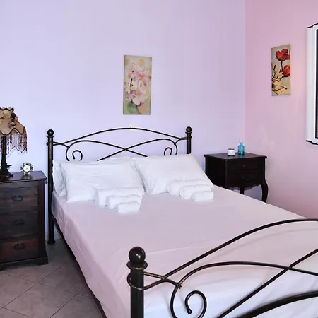 50 Steps From The Sea * Lefkimmi (Corfu)